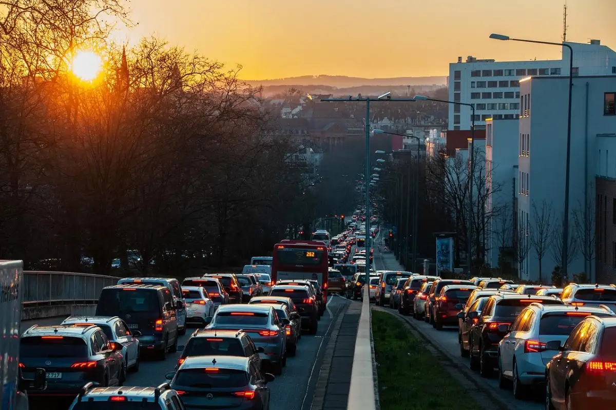 Nowy kodeks drogowy w Grecji 2025 - co trzeba wiedzieć?
